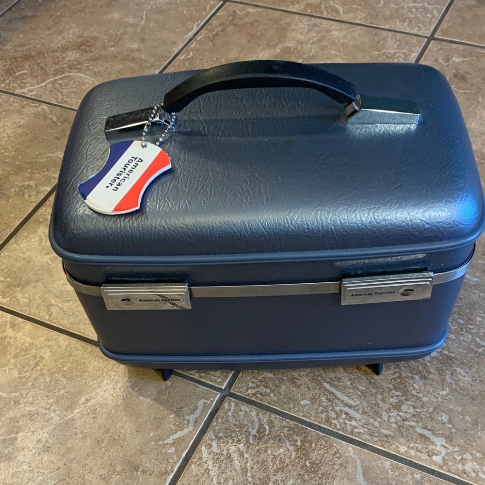American Tourister Vintage Travel Case Blue